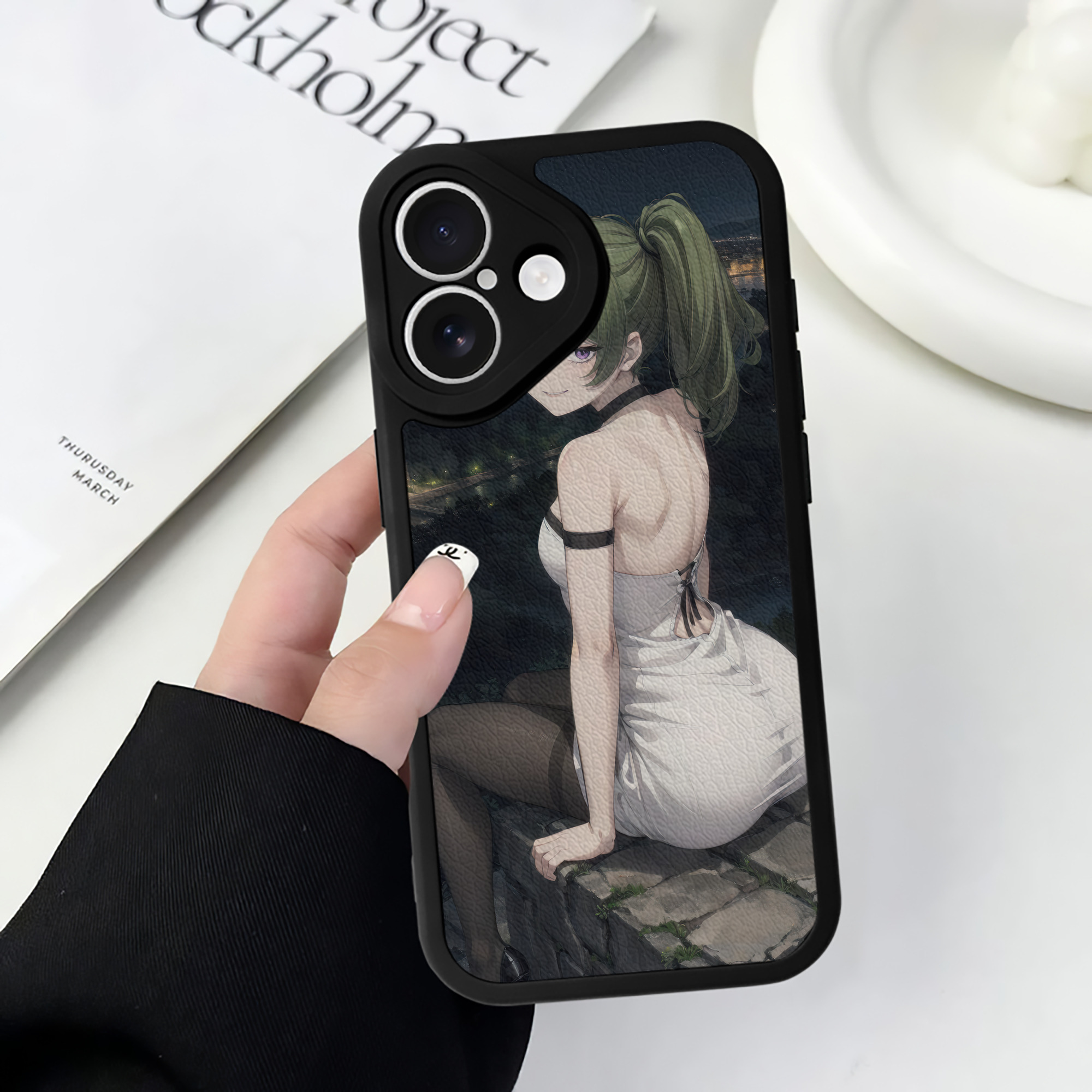 （画像用） 葬送のフリーレン Frieren 【iPhone 16シリーズ対応】シリコンスマホケース（レザー調） 材質：シリコン